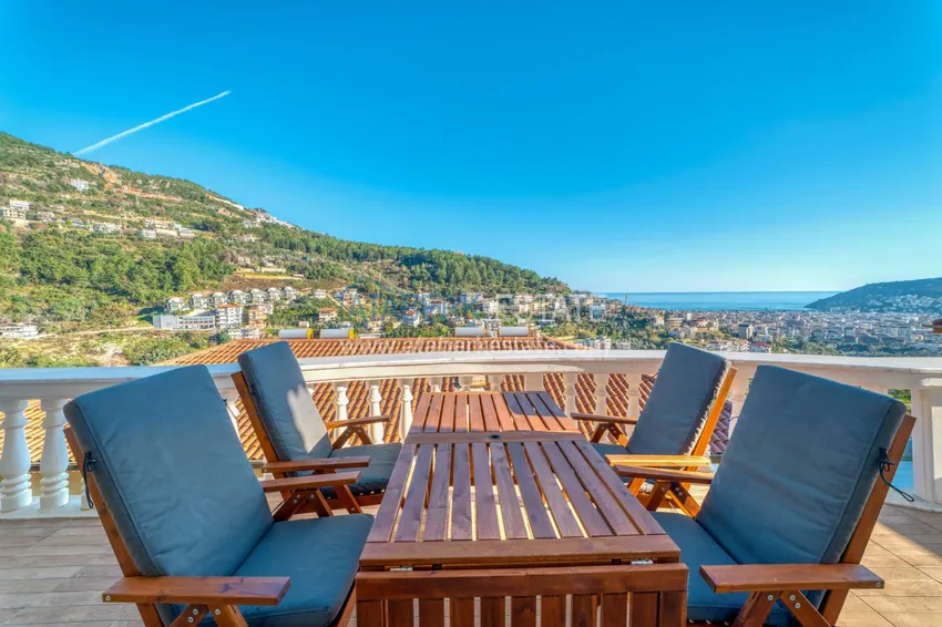 Purchase Apartment 3+1 in the Tepe area — furnished, sea view in an apart-villa. Property for a residence permit in Alanya 13 