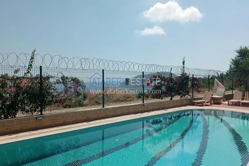 Garden duplex overlooking the sea and the fortress in the center of Alanya — suitable for citizenship and residence permits 9 