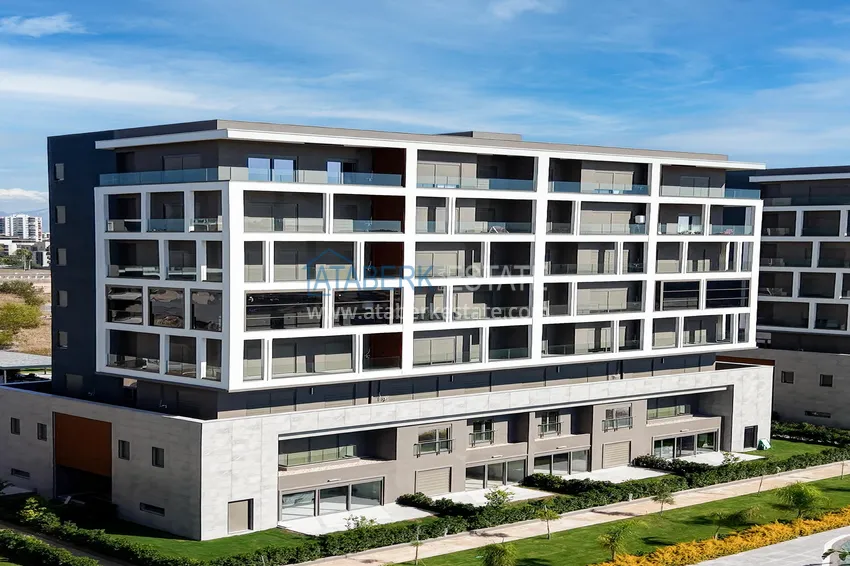 Real estate from a developer in Antalya - a comfortable residential complex in the Aksu district, Altintash 4