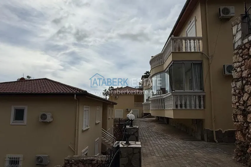 Apartment 3+1 in the Tepe area — furnished, sea view in an apart-villa. Property for a residence permit in Alanya 7 