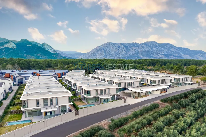 Real estate from a developer with the right to citizenship in Antalya, Dosemealti 1 