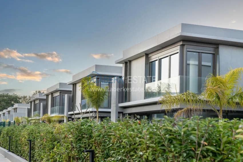 Real estate from a developer with the right to citizenship in Antalya, Dosemealti 2 