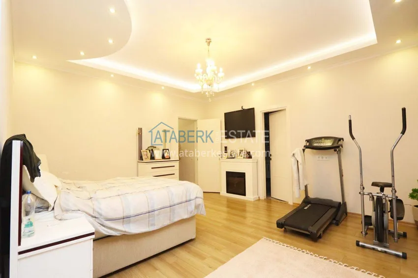 Purchase  5+1 duplex with separate kitchen in Tosmur - suitable for citizenship and residence permit 15 