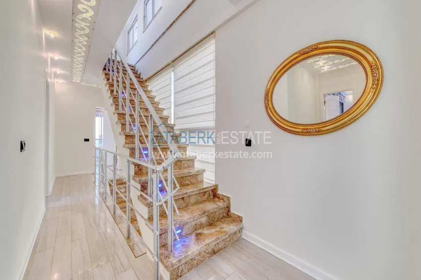 Purchase  5+1 triplex villa for citizenship and residence permit in Alanya, Bektash — furnished and with panoramic views  40 