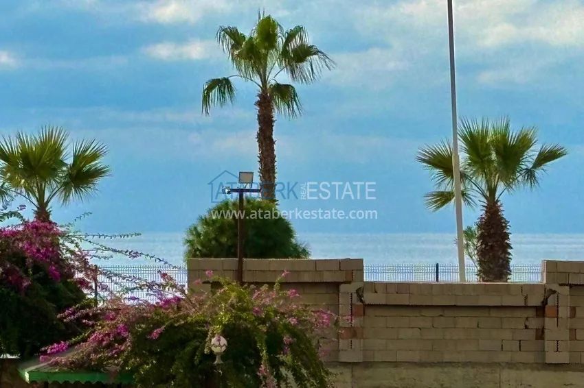 Furnished 2+1 apartment in Mahmutlar on the beachfront  13 