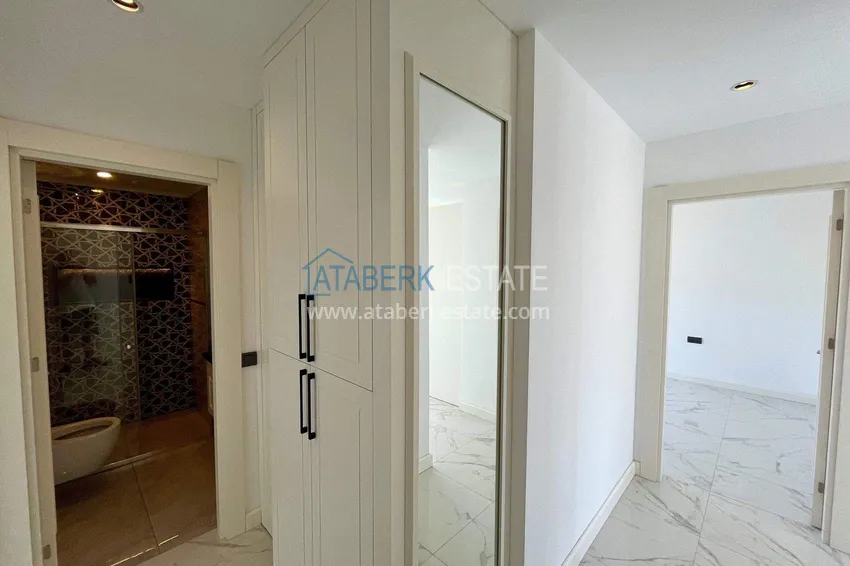 Purchase  2+1 apartment with a view in the center of Alanya, Cleopatra beach area 14 