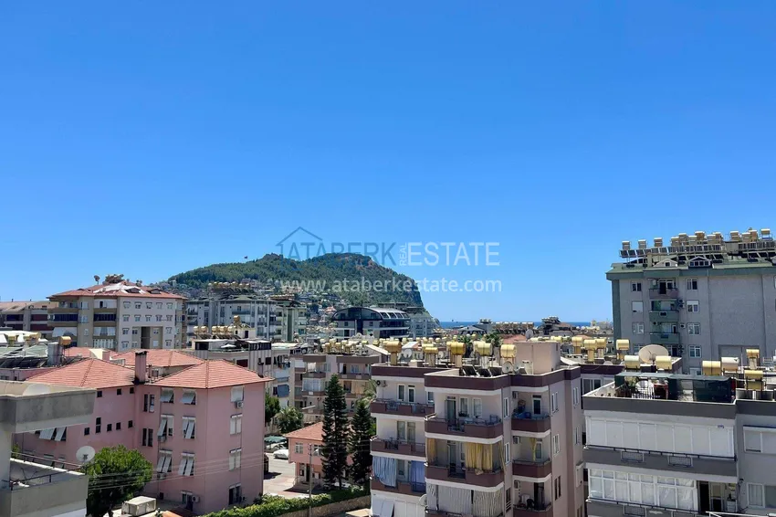 Purchase  2+1 apartment with a view in the center of Alanya, Cleopatra beach area 17 