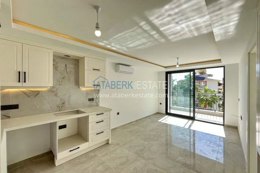 Purchase  1+1 apartment in the center of Alanya - 600 m to the sea 2 