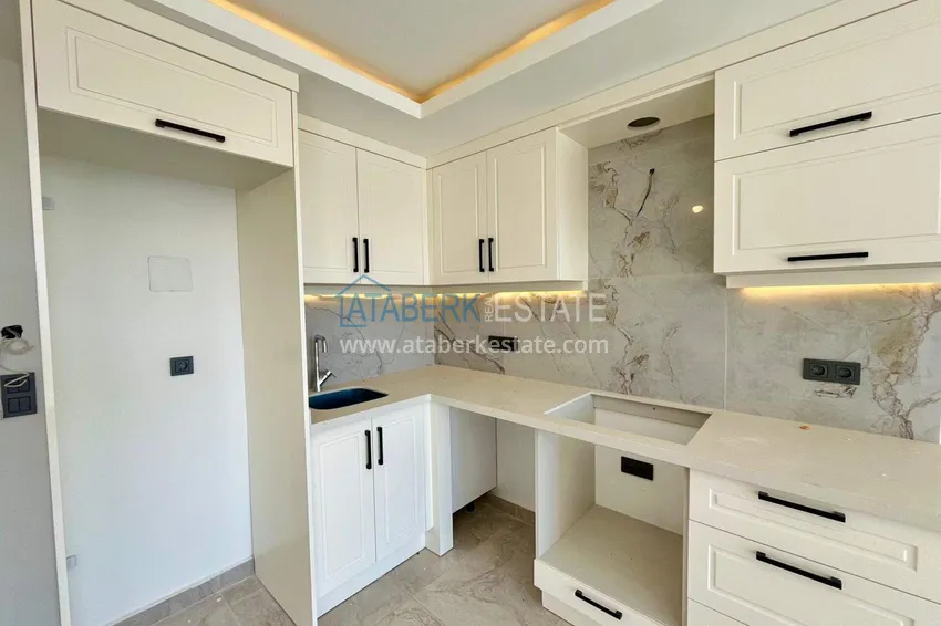 Purchase  1+1 apartment in the center of Alanya - 600 m to the sea 3 