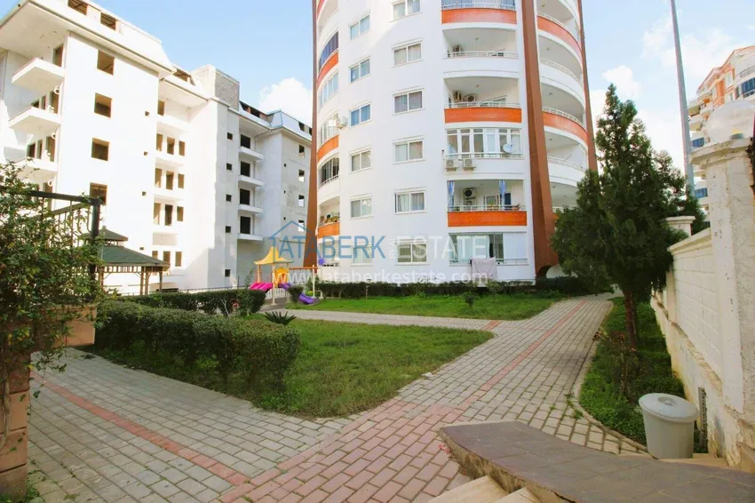 Apartment 1+1 with furniture, sea and mountain views in the center of Mahmutlar - 400 m to the beach 2 