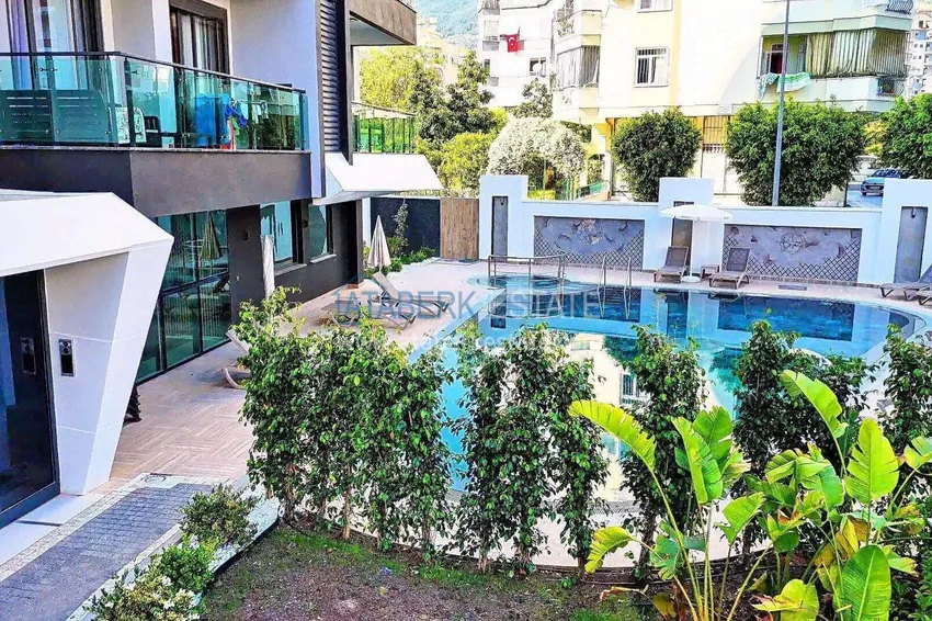 Real estate from the developer! Residential complex under construction in the center of Alanya, Cleopatra beach area 14 