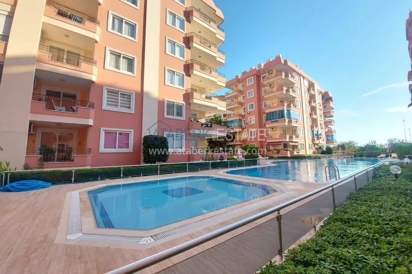 Apartment 2+1 on the beachfront in Mahmutlar 4 