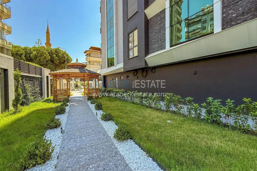 Real estate from the developer! Residential complex under construction in the center of Alanya, Cleopatra beach area 25 