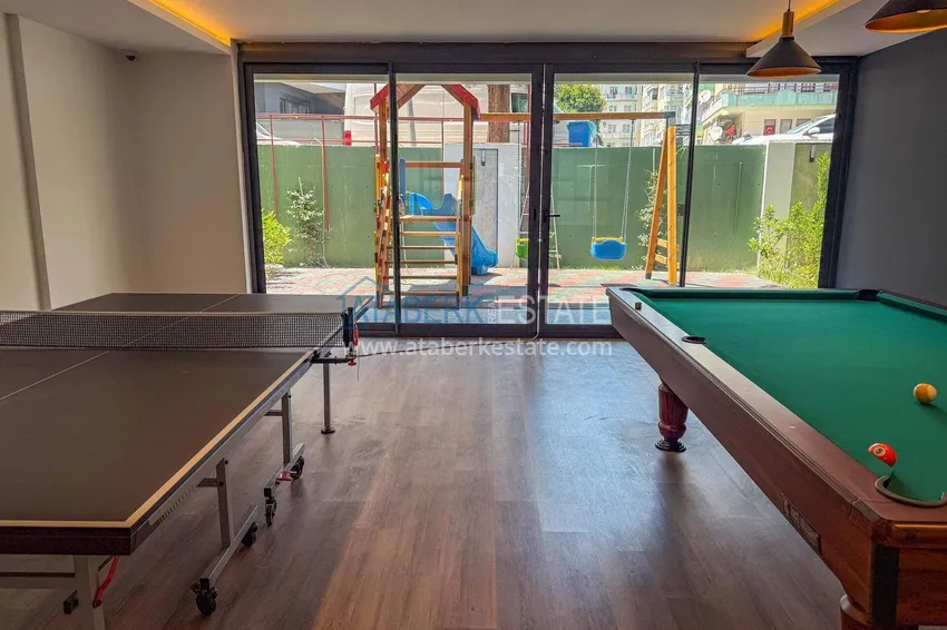 Real estate from the developer! Residential complex under construction in the center of Alanya, Cleopatra beach area 48 