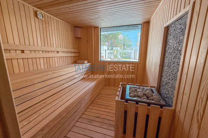 Real estate from the developer! Residential complex under construction in the center of Alanya, Cleopatra beach area 54 