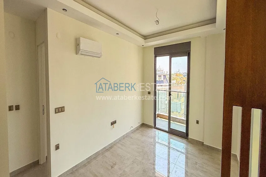 Purchase  Real estate from the developer! Residential complex under construction in the center of Alanya, Cleopatra beach area 6 