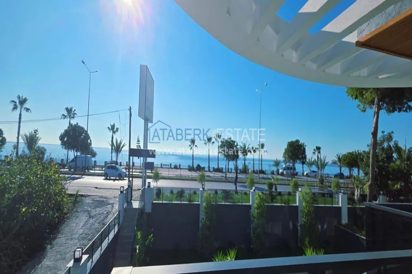 Purchase  1+1 apartment overlooking the sea and the fortress on the beachfront in Kestel 8 