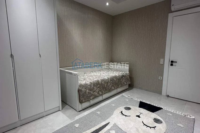 Purchase 2+1 penthouse duplex with sea view in the center of Mahmutlar - installments of up to 12 months are possible 13 