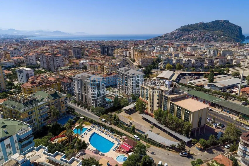 1+1 apartment in the center of Alanya - furnished and with sea views, installments are available  1 