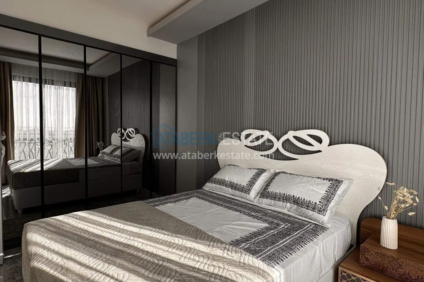 Purchase  1+1 apartment in the center of Alanya - furnished and with sea views, installments are available  11 