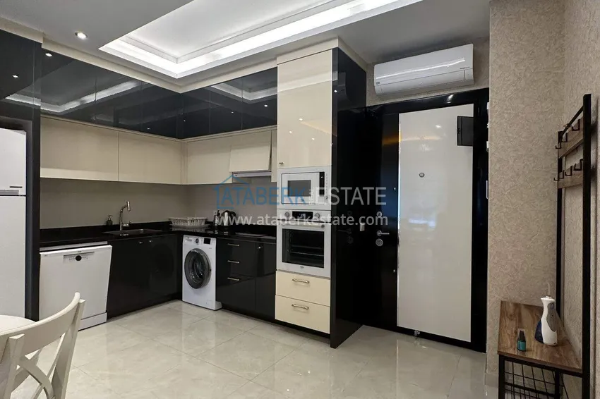 Purchase  1+1 apartment 70 m² in the center of Mahmutlar — furnished, glazed balcony, installments up to 1 year 3 