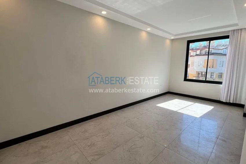 Purchase  Modern 85 m² office in Oba - modern business center 11 