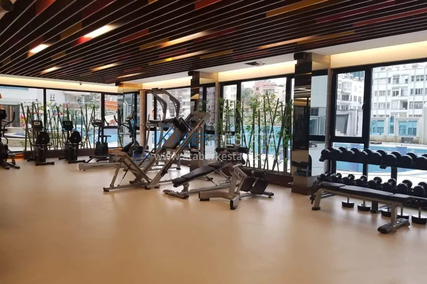 Furnished 2+1 132 m² apartment in Mahmutlar - sale from owner 18 