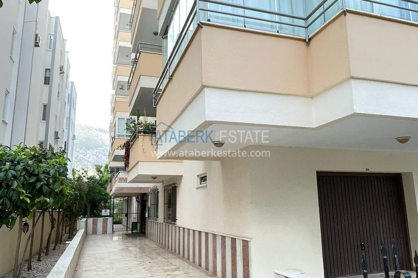 2+1 apartment in Mahmutlar with furniture, a separate kitchen and a glazed balcony  3 