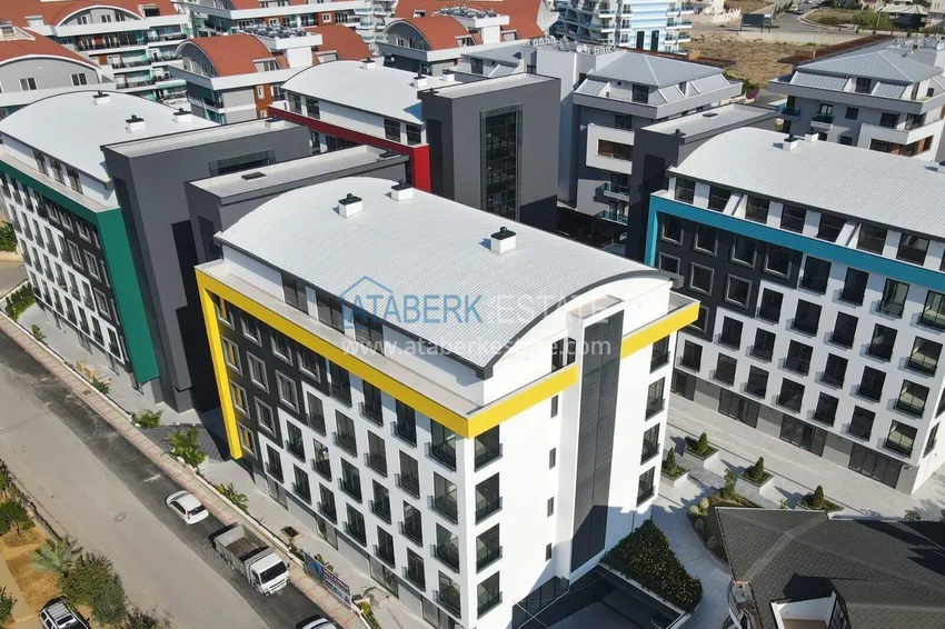 Modern 85 m² office in Oba - modern business center 3 