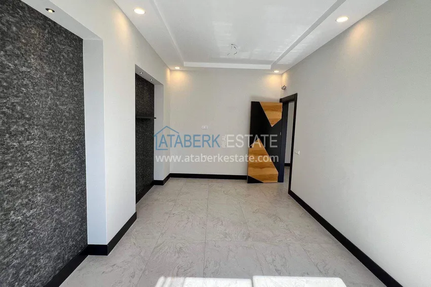 Purchase  Modern 85 m² office in Oba - modern business center 4 