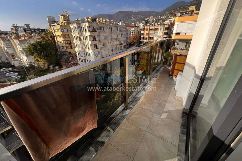 Purchase  2+1 apartment 85 m² in the center of Alanya - suitable for citizenship and residence permit 10 