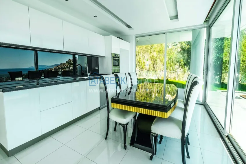 Purchase  Exclusive 3+1 villa in Alanya, Sugözü district — property under a residence permit  7 