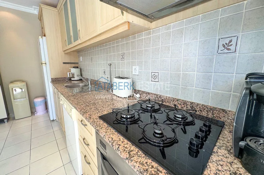 Purchase  2+1 apartment 100 m² in the center of Alanya — with new furniture, 800 m to Cleopatra beach 5 