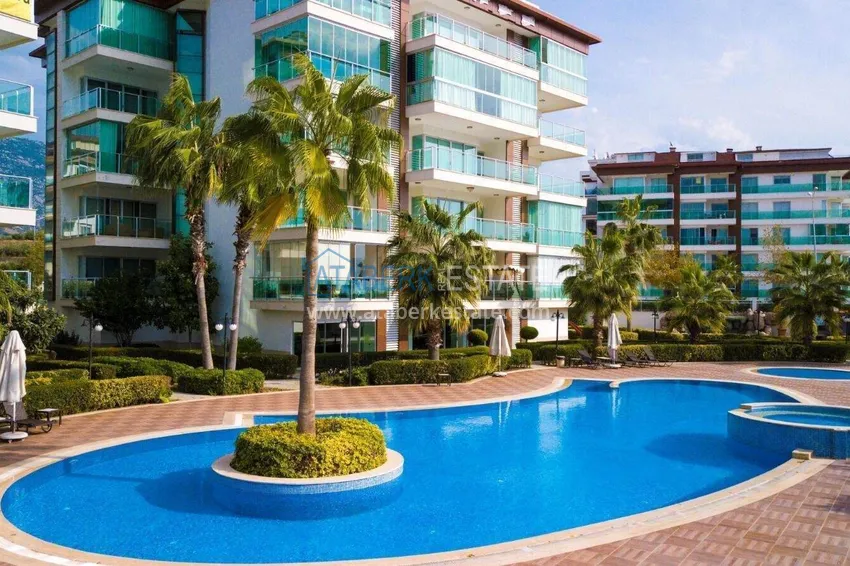 2+1 apartment on the first line in Kestel — newly furnished, sea view, directly from the owner 3 