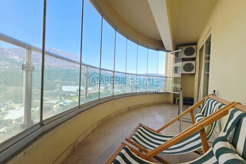 Purchase  One bedroom apartment with mountain views in a premium complex — Alanya, Mahmutlar district 14 