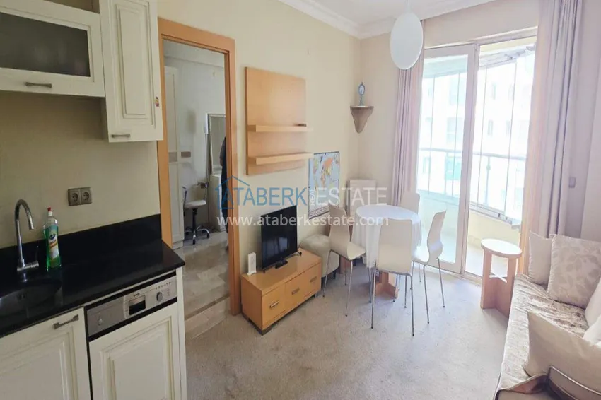 Purchase  One bedroom apartment with mountain views in a premium complex — Alanya, Mahmutlar district 1 