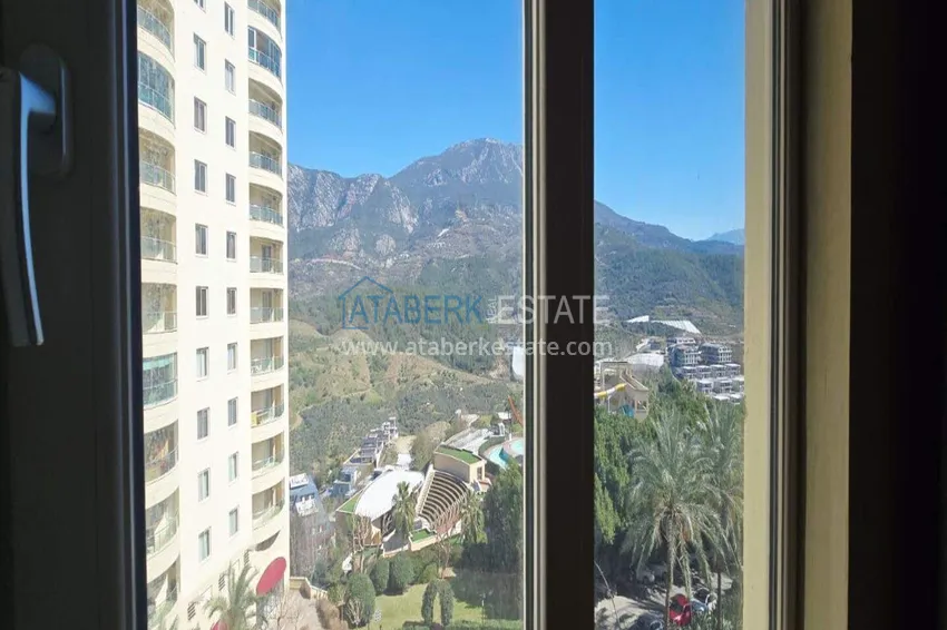 Purchase  One bedroom apartment with mountain views in a premium complex — Alanya, Mahmutlar district 9 