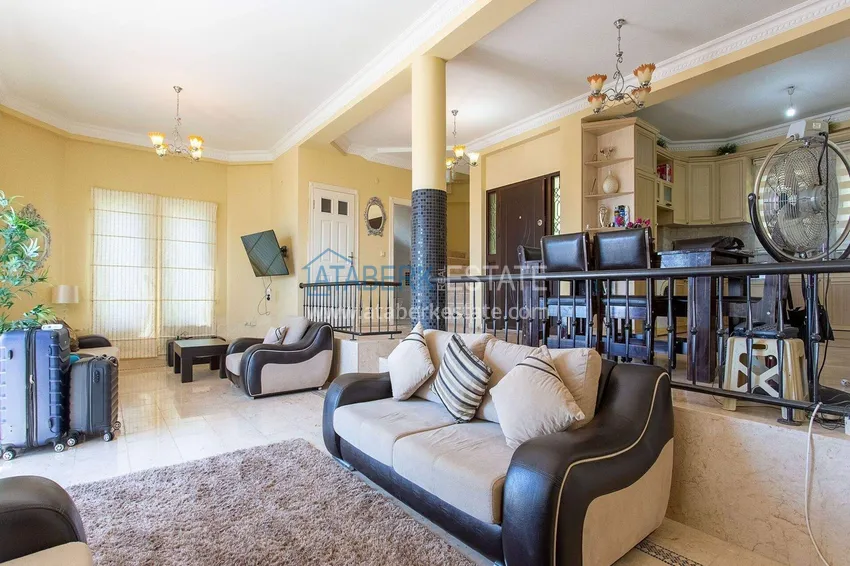 Purchase 4+1 villa on the territory of a hotel complex in Mahmutlar — furniture, garden, panoramic view 4 