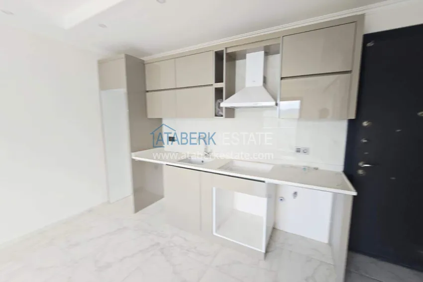 Purchase 1+1 apartment with mountain views in Mahmutlar - a new residential complex with a transfer to the sea 4 