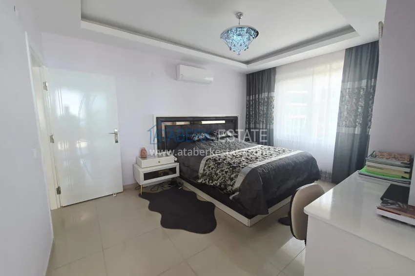 Purchase 3+1 duplex apartment with furniture in Mahmutlar — two glazed balconies and panoramic sea views 20 