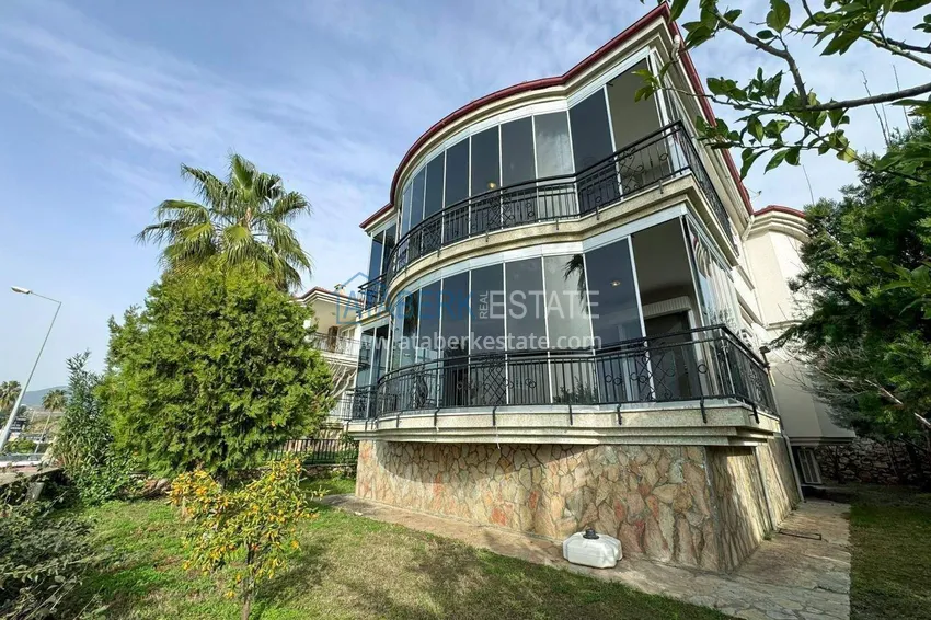 Two-story 3+1 villa in Konakli — furnished and with sea views in a cottage complex 1 