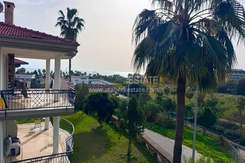 Two-story 3+1 villa in Konakli — furnished and with sea views in a cottage complex 13 