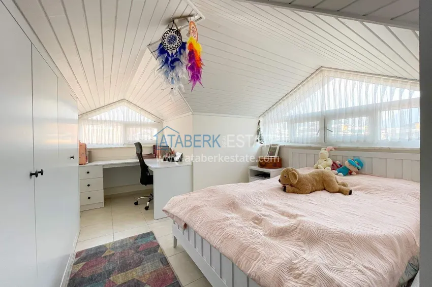 Purchase 4+1 duplex in Alanya, Oba district — furniture, mountain views and comfort for the whole family 23