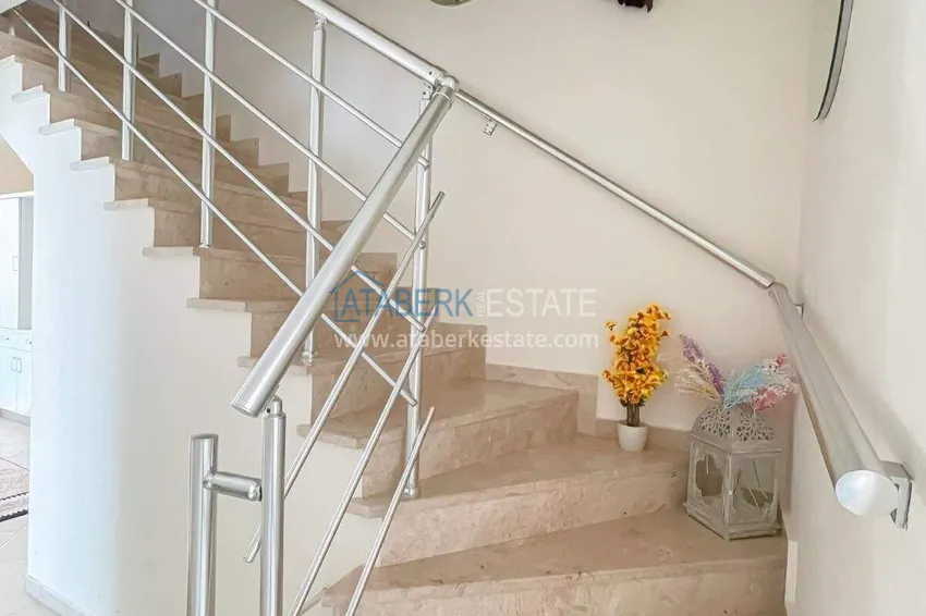 Purchase 4+1 duplex in Alanya, Oba district — furniture, mountain views and comfort for the whole family 30