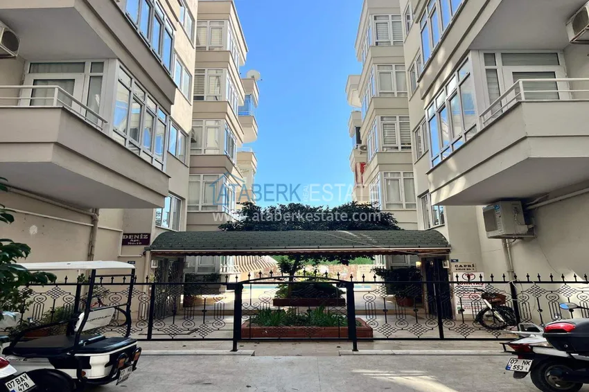 Favorable price! 1+1 apartment in the center of Alanya, Cleopatra beach area — property for a residence permit 2 