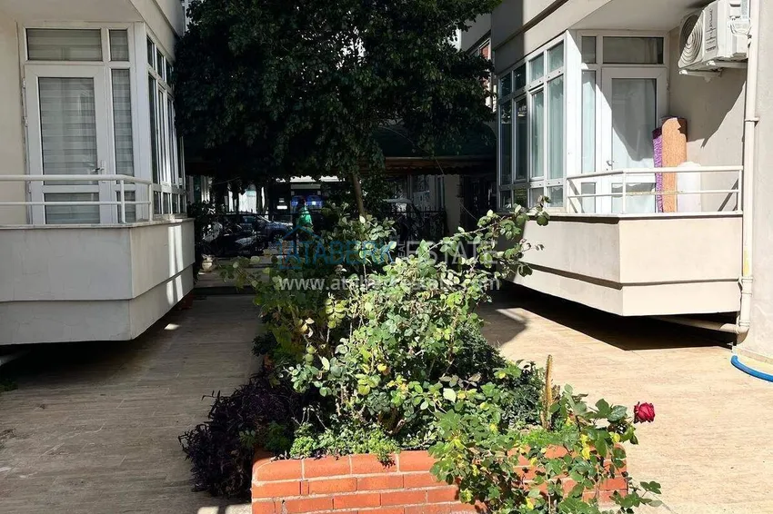 Favorable price! 1+1 apartment in the center of Alanya, Cleopatra beach area — property for a residence permit 3 