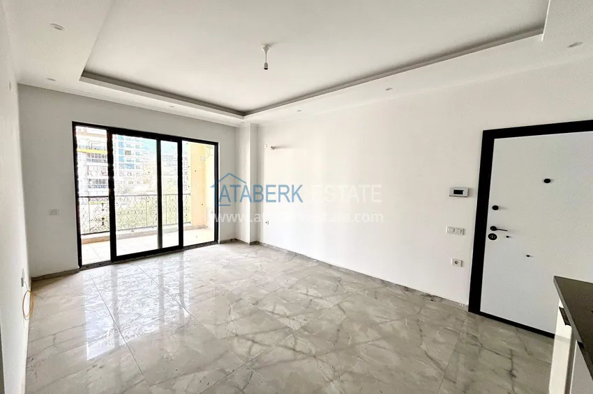 Purchase 1+1 apartment in the center of Mahmutlar - next to the Akdeniz Park shopping center and 5 minutes from the sea 3 