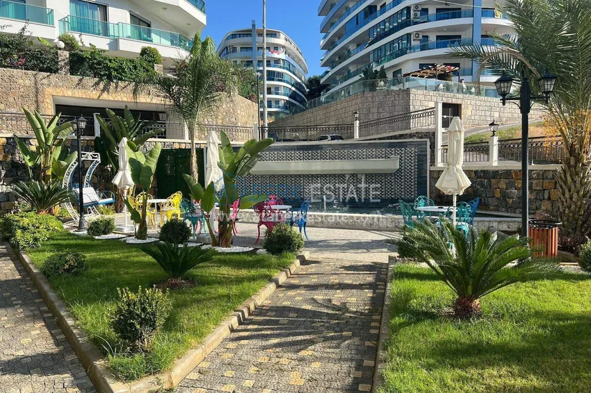 Designer 2+1 apartment with sea view in Kargicak - from owner, 300 meters to the beach 10 