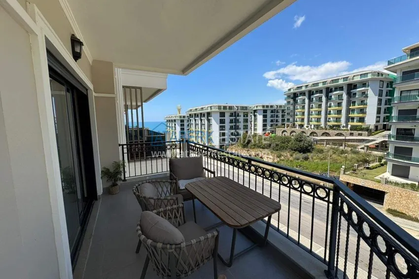 Purchase  Designer 2+1 apartment with sea view in Kargicak - from owner, 300 meters to the beach 32 