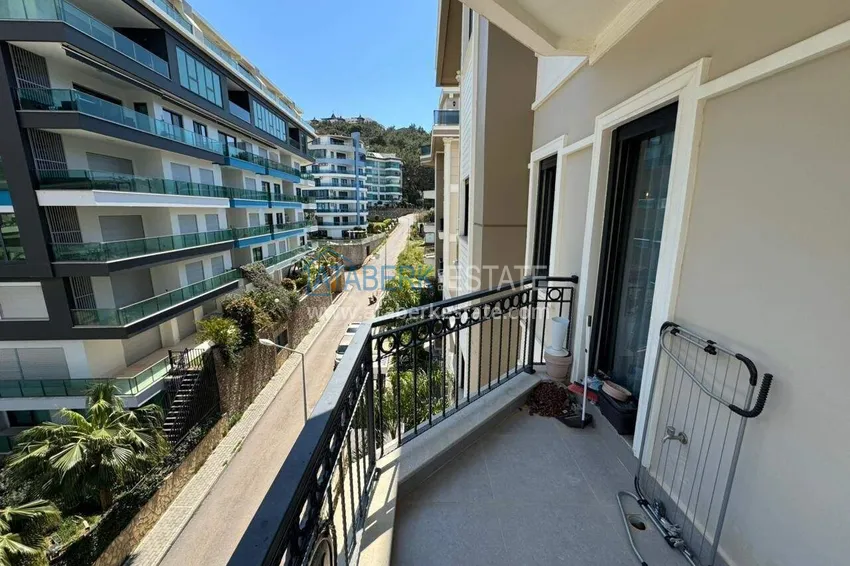 Purchase  Designer 2+1 apartment with sea view in Kargicak - from owner, 300 meters to the beach 35 